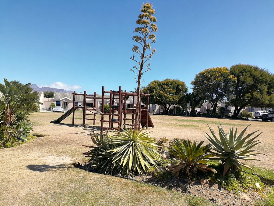 2 Bedroom Property for Sale in Guldenland Western Cape